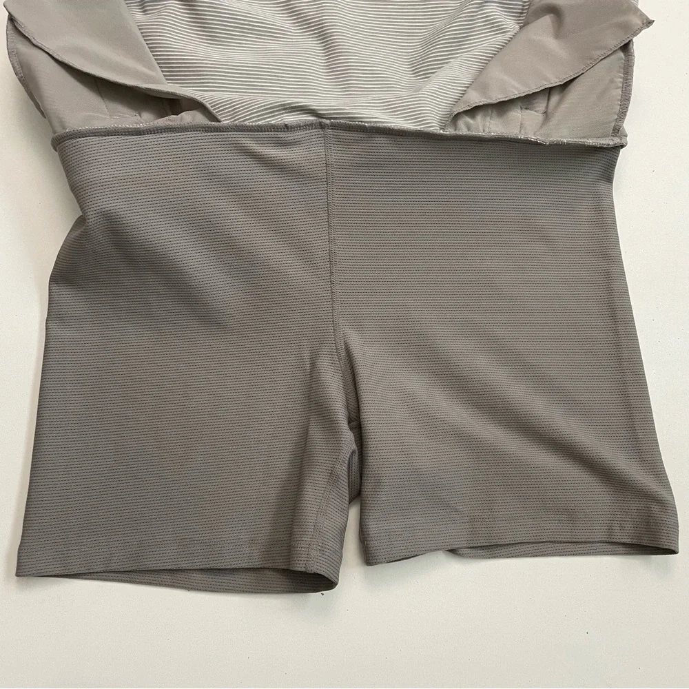 Athleta Skort Shorts Midtown Athletic Exercise Golf Striped Pockets Grey White